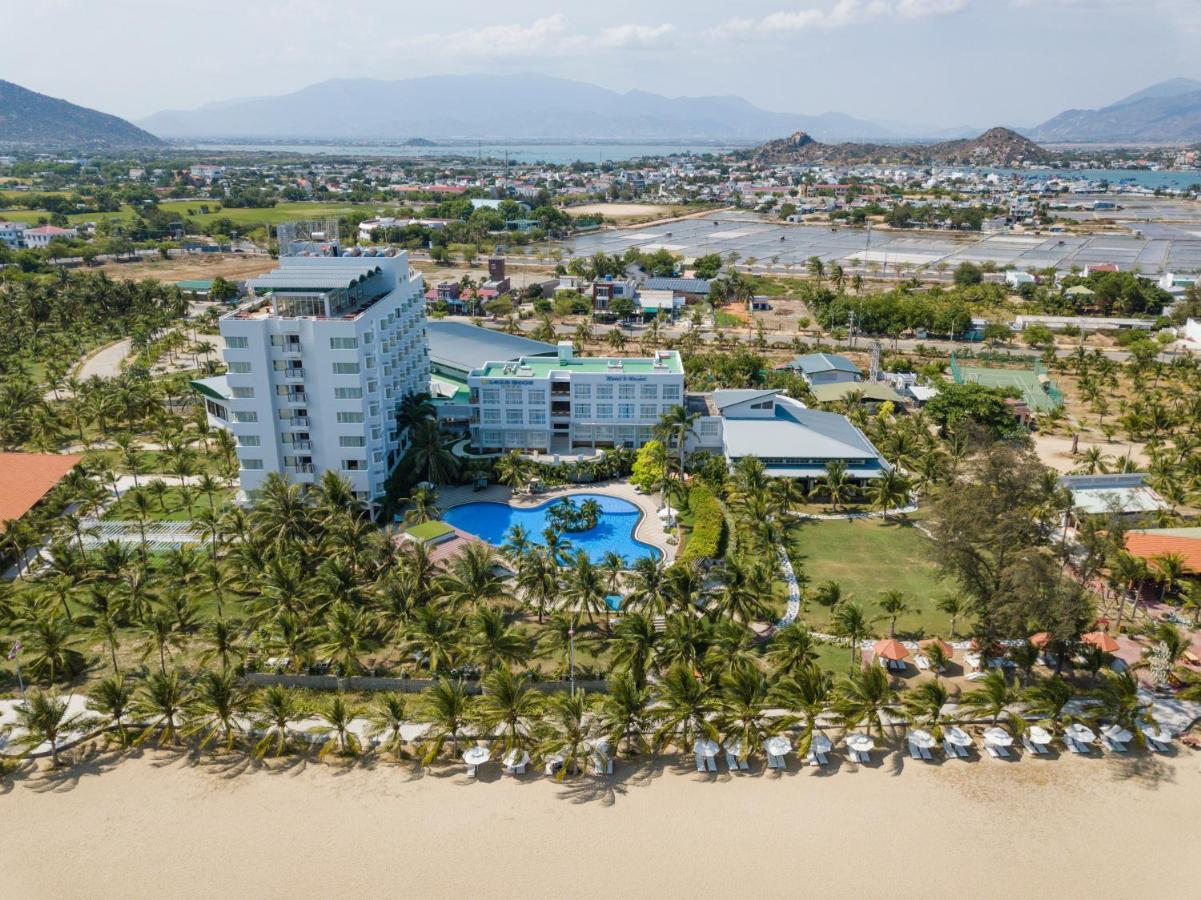 Saigon - Ninh Chu Hotel & Resort Phan Rang Bagian luar foto