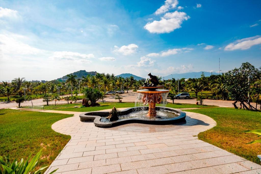 Saigon - Ninh Chu Hotel & Resort Phan Rang Bagian luar foto