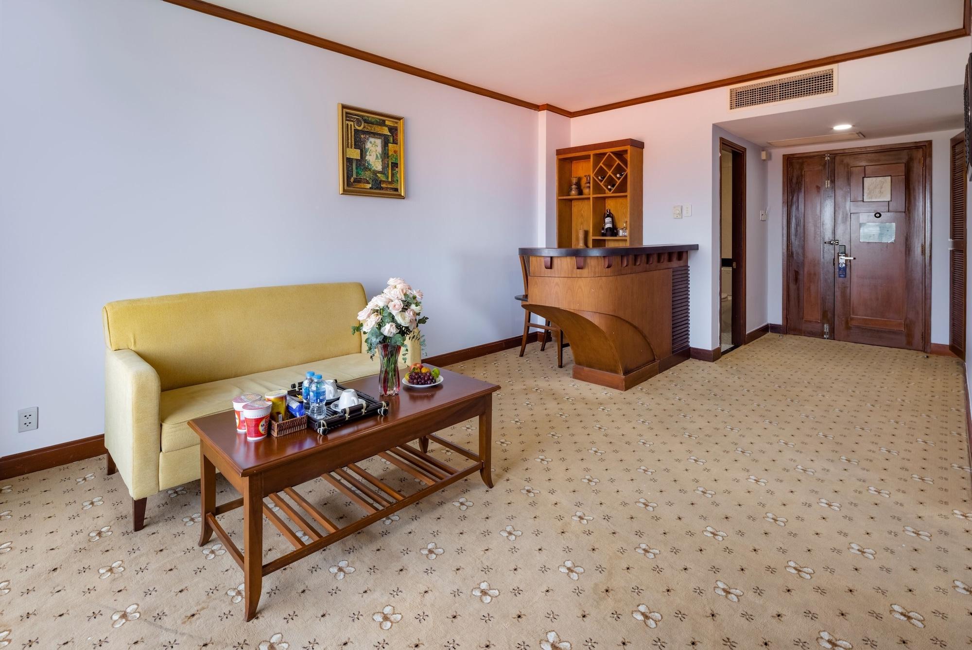 Saigon - Ninh Chu Hotel & Resort Phan Rang Bagian luar foto