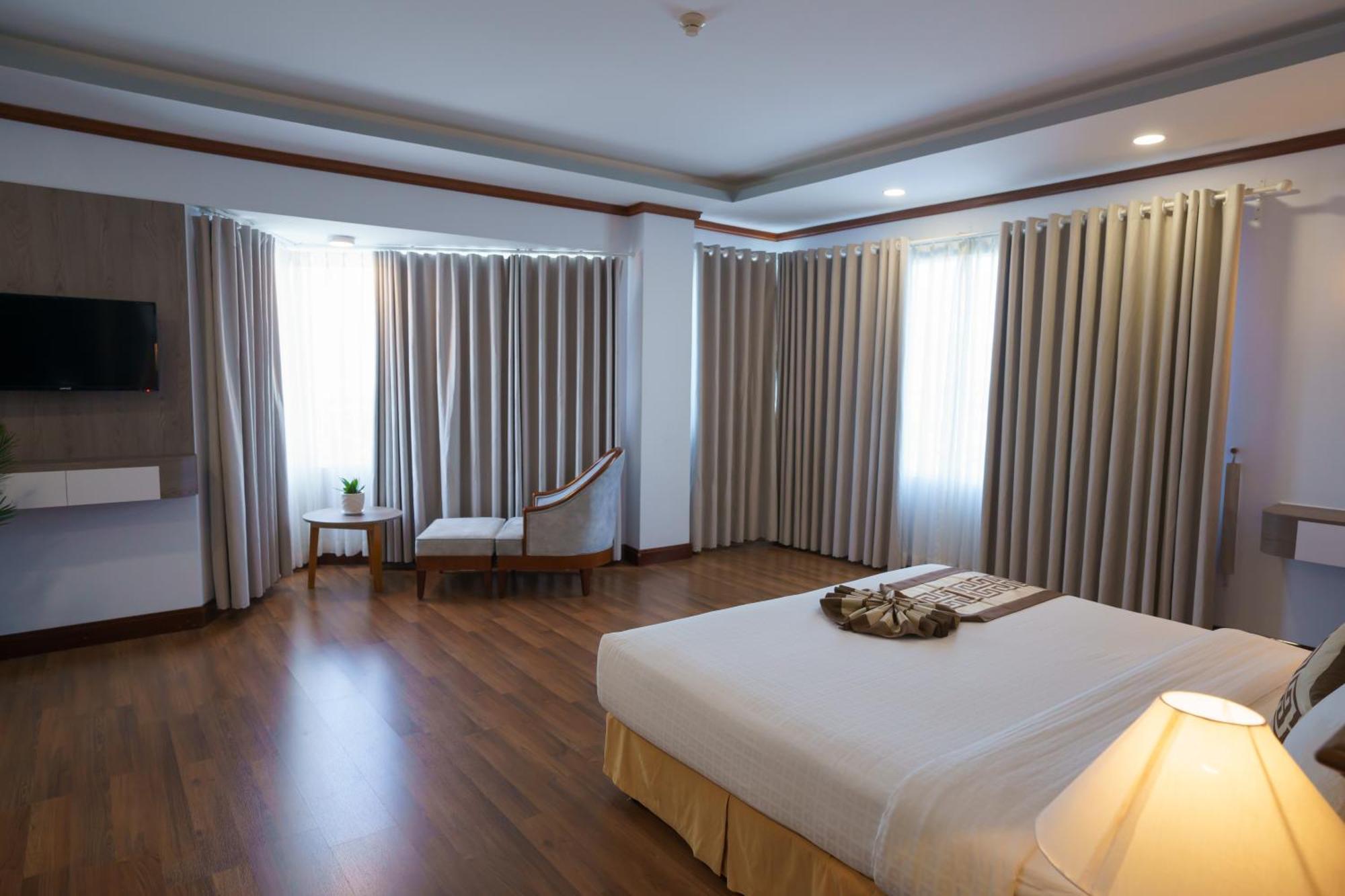 Saigon - Ninh Chu Hotel & Resort Phan Rang Bagian luar foto
