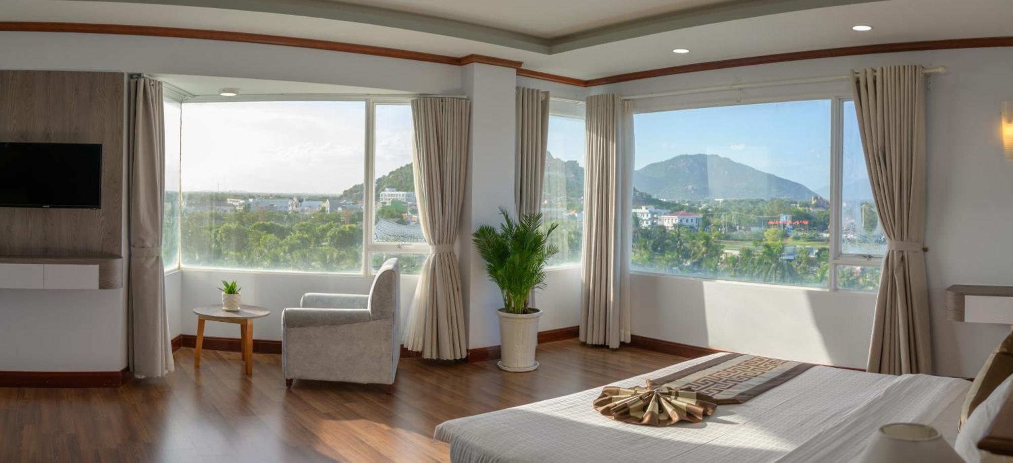 Saigon - Ninh Chu Hotel & Resort Phan Rang Bagian luar foto